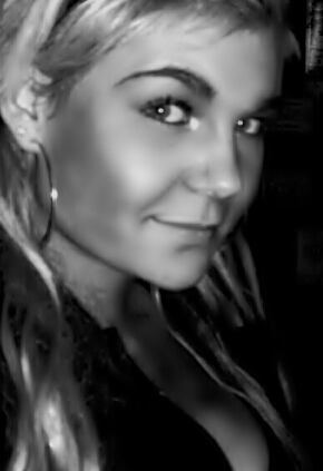 Model Carolin